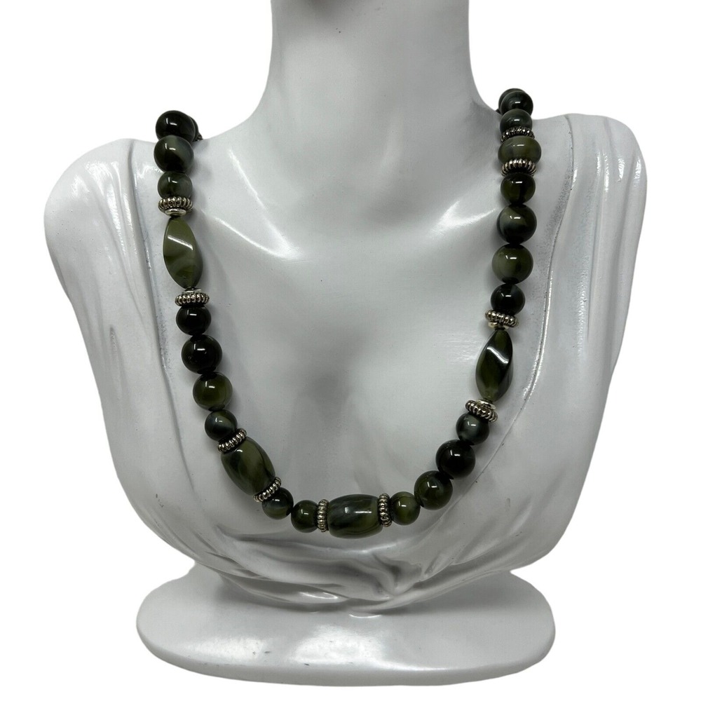 Vintage Beaded‎ Necklace Green Acrylic Marbled Beads 22 inches